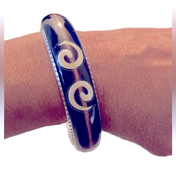 Brighton Jewelry - Brighton Bangle Bracelet